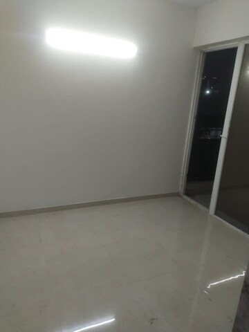 Room in 2 BHK Apartment at Signature The Millennia 3, Sector 37d – for Rent