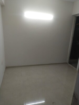 Room in 2 BHK Apartment at Signature The Millennia 3, Sector 37d – for Rent