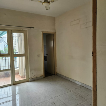 Room in 3 BHK Apartment at GLS Avenue 51, Sector 92 – for Rent