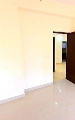 Room in 3 BHK Apartment at Mahagun Moderne, Sector 78 – for Sale