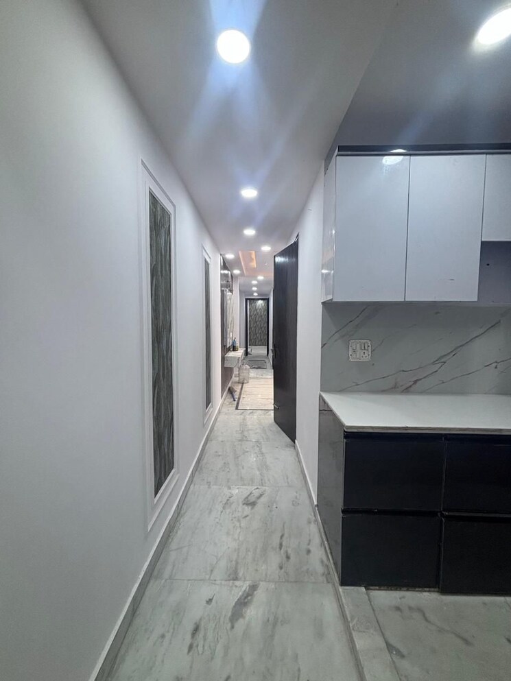 undefined, govindpuri 3 Bedroom 900 Sq.Ft. Builder Floor In Govindpuri Delhi 9436257