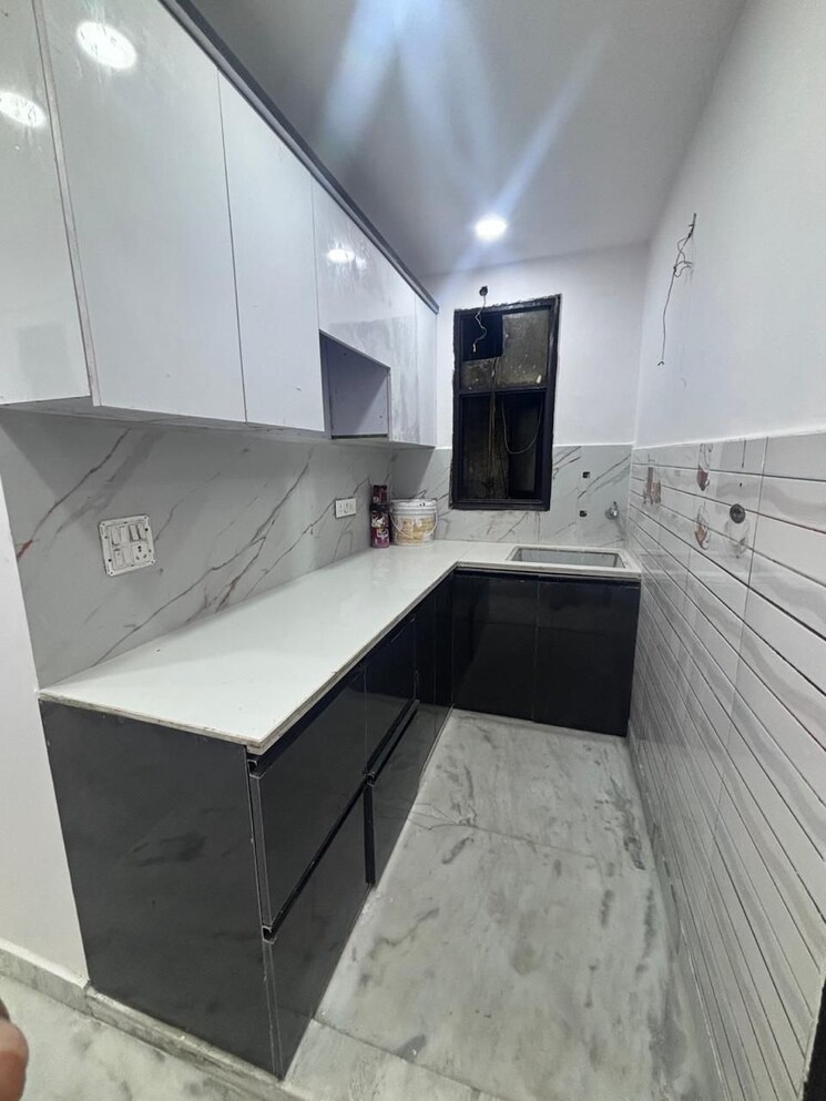 Kitchen, govindpuri 3 Bedroom 900 Sq.Ft. Builder Floor In Govindpuri Delhi 9436257