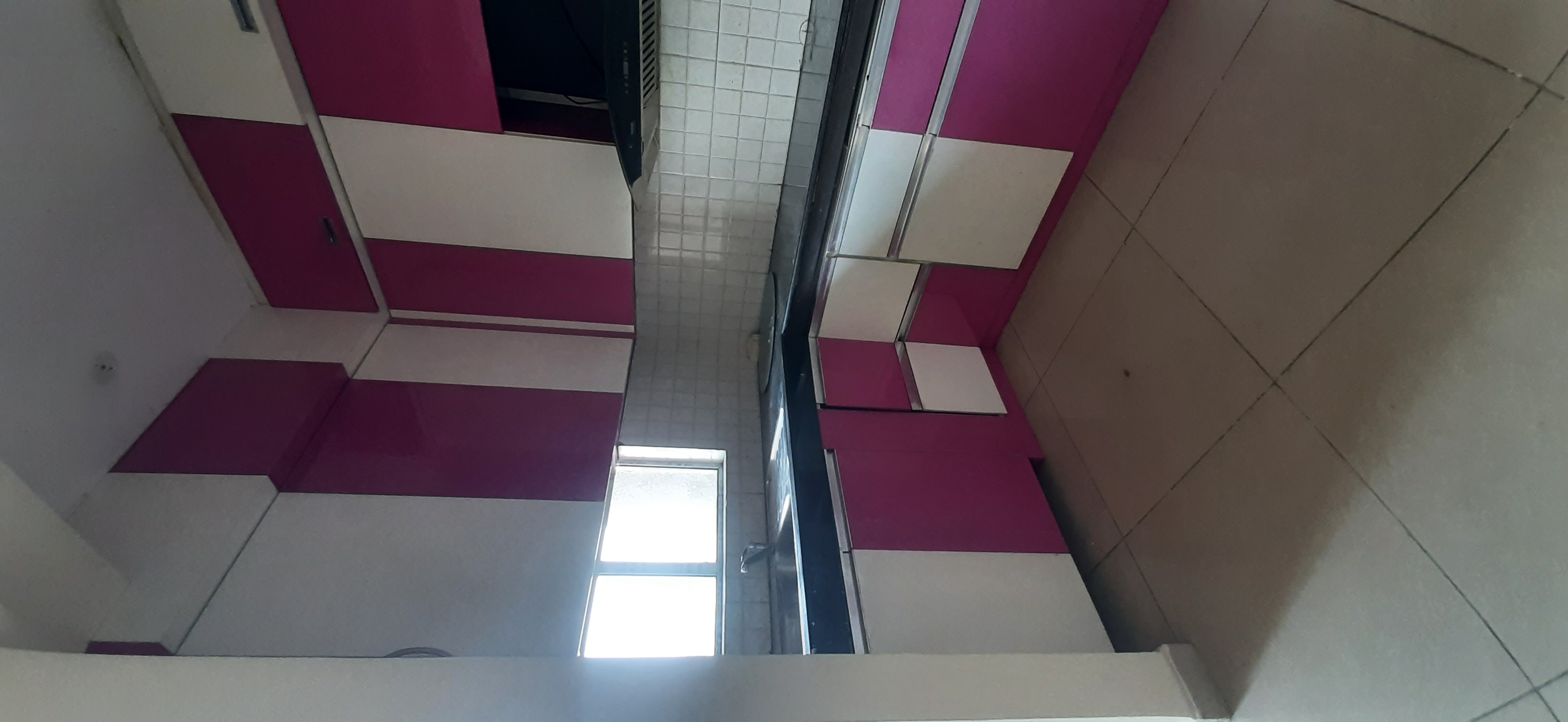 2 BHK Apartment For Sale in Landcraft Golflinks Plaza