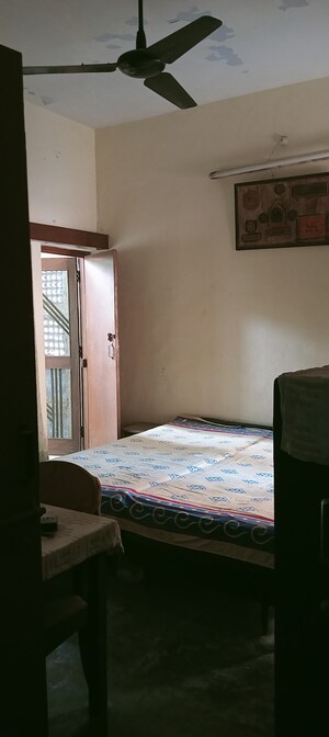 Bedroom in 5 BHK Independent House at Alambagh – for Sale