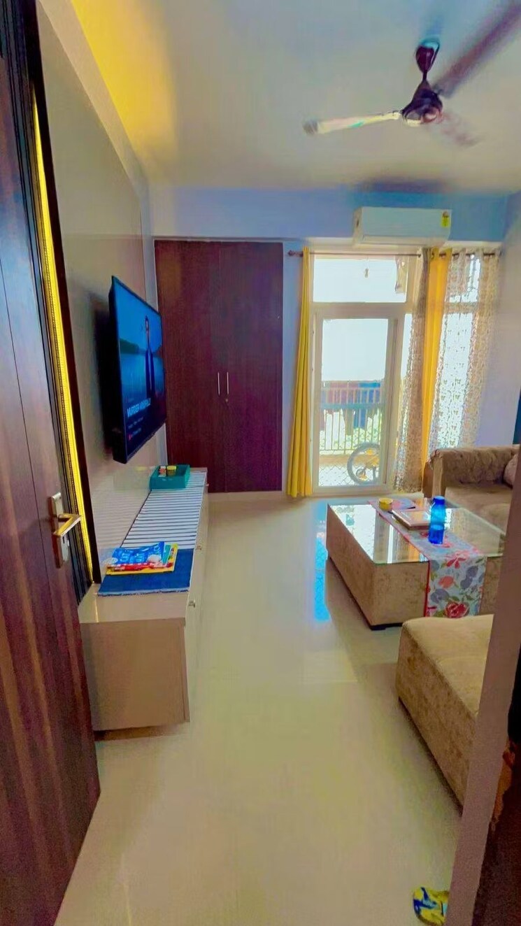 Master Bedroom, gaur-city-7th-avenue 2 Bedroom 800 Sq.Ft. Apartment In Sector 4 Greater Noida Greater Noida 9436328