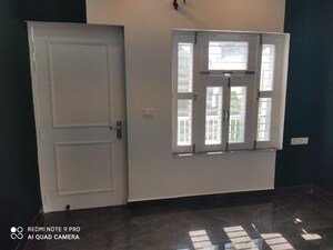 Room in 2.5 BHK Apartment at Pacific Estate, Mohit Nagar – for Sale