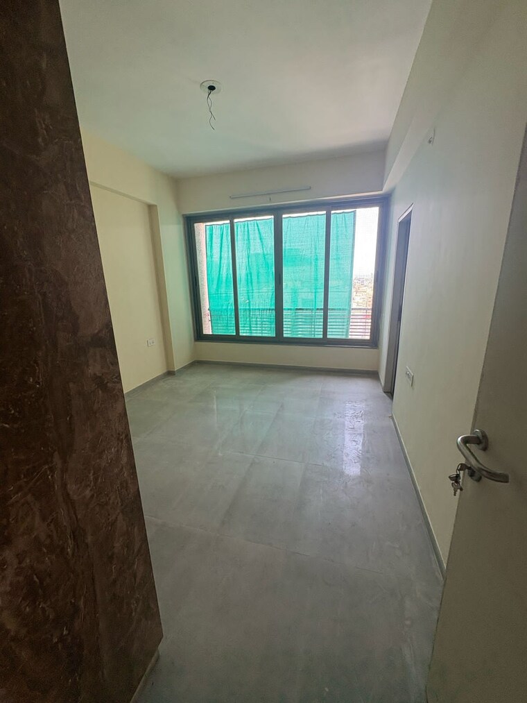 Room, satellite 3 Bedroom 2700 Sq.Ft. Apartment In Satellite Ahmedabad 9436345