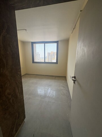 Room in 3 BHK Apartment at Satellite – for Rent
