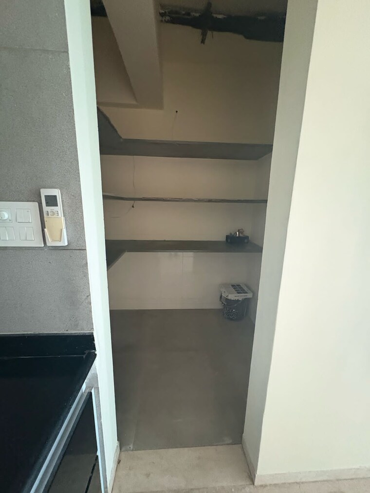 undefined, satellite 3 Bedroom 2700 Sq.Ft. Apartment In Satellite Ahmedabad 9436345