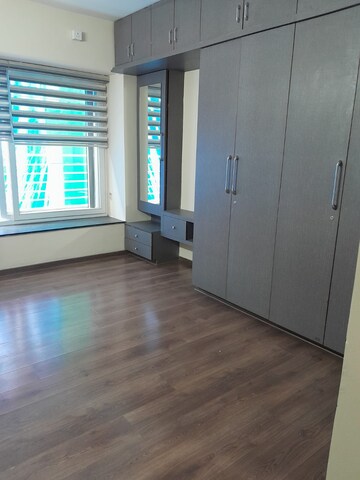 Room in 3 BHK Builder Floor at Koramangala – for Rent