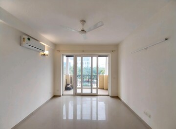 Room in 3 BHK Apartment at Emaar MGF Emerald Hills, Sector 65 – for Rent