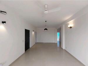 Room in 3 BHK Apartment at Emaar MGF Emerald Hills, Sector 65 – for Rent