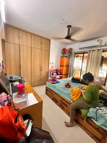 Bedroom in 3 BHK Apartment at Cosmos Jewels, Ghodbunder Road – for Rent