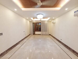 Room in 4 BHK Builder Floor at Greater Kailash ii – for Rent
