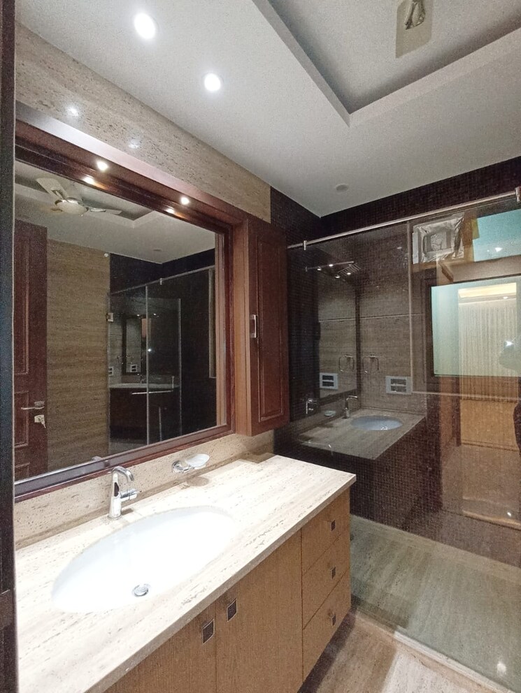 Kitchen, greater kailash ii 4 Bedroom 400 Sq.Yd. Builder Floor In Greater Kailash ii Delhi 9436427