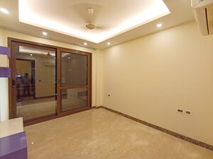 Room in 4 BHK Builder Floor at Greater Kailash ii – for Rent