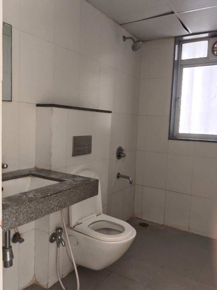 Bathroom, godrej-24 2 Bedroom 929 Sq.Ft. Apartment In Hinjewadi Pune 9436409