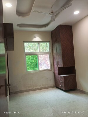 Master Bedroom in 2 BHK Builder Floor at Rohini Sector 25 – for Rent