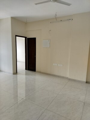 Bedroom in 2 BHK Apartment at Chembur – for Rent