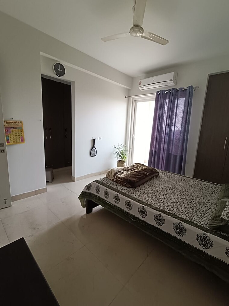 Bedroom, mahagun-mirabella 4 Bedroom 2720 Sq.Ft. Apartment In Sector 79 Noida 9436515