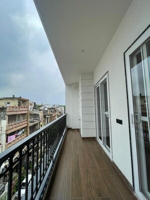 Balcony in 3 BHK Builder Floor at Chittaranjan Park – for Rent