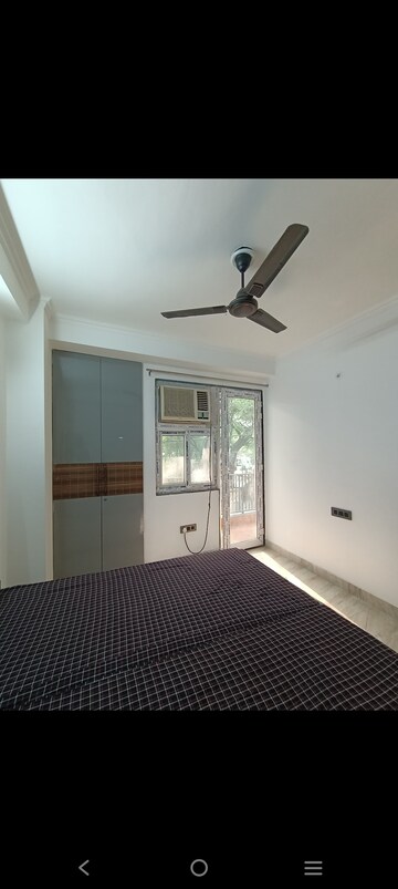 Room in 2 BHK Builder Floor at Saket – for Rent