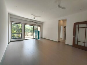 3 BHK Builder Floor For Rent in Chittaranjan Park