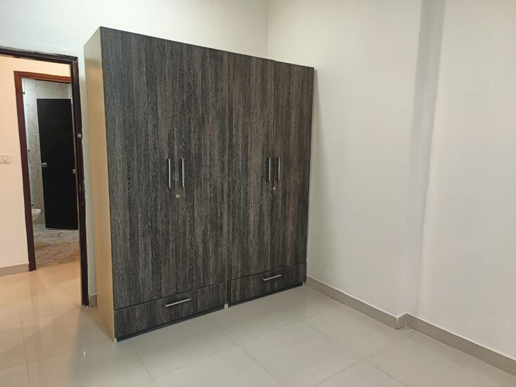 Room, elite-golf-green 4 Bedroom 2335 Sq.Ft. Apartment In Sector 79 Noida 9436566