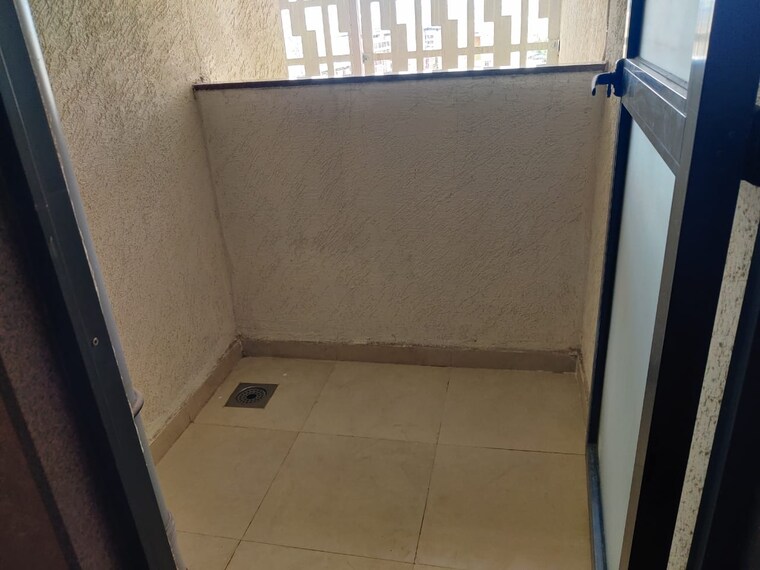 Bathroom, lodha-casa-maxima 1 Bedroom 484 Sq.Ft. Apartment In Mira Road Thane 9436556