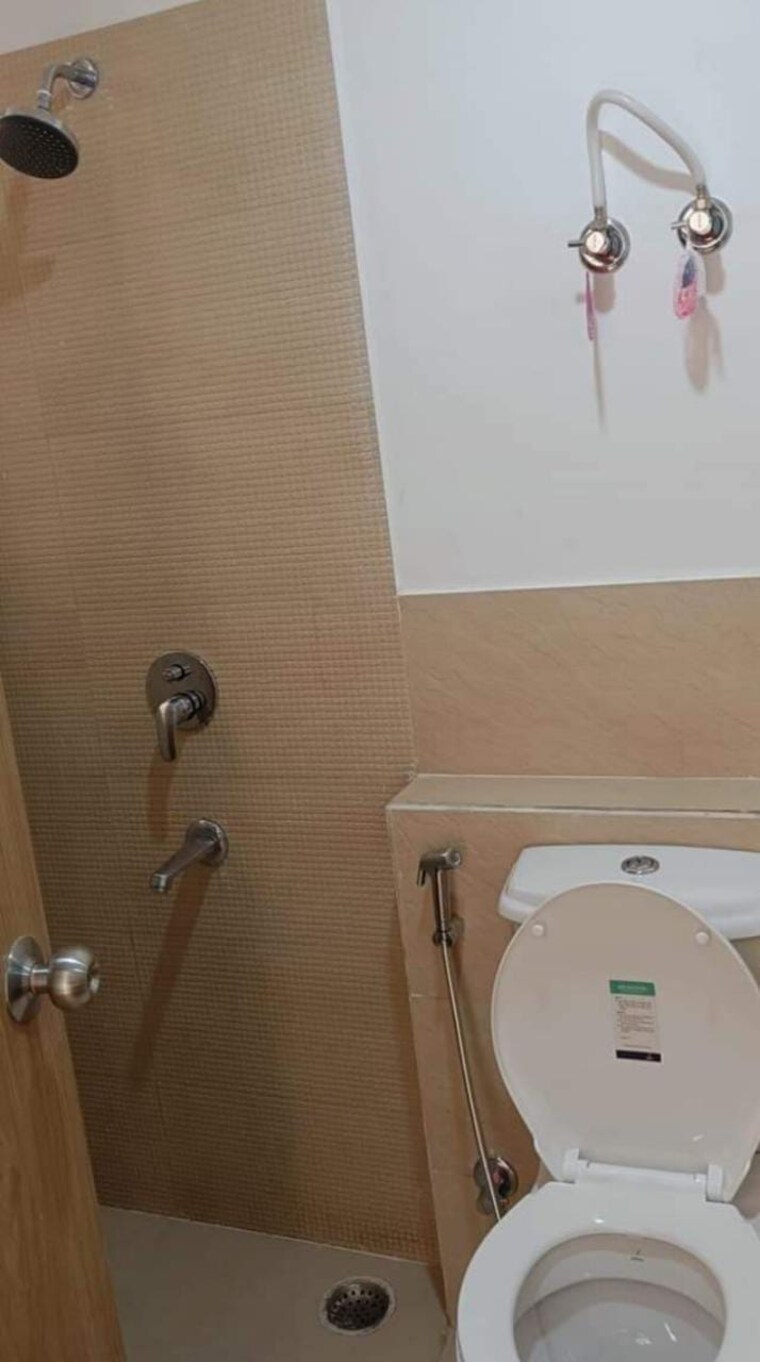 Bathroom, ats-happy-trails 3 Bedroom 1625 Sq.Ft. Apartment In Sector 10 Greater Noida Greater Noida 9436565