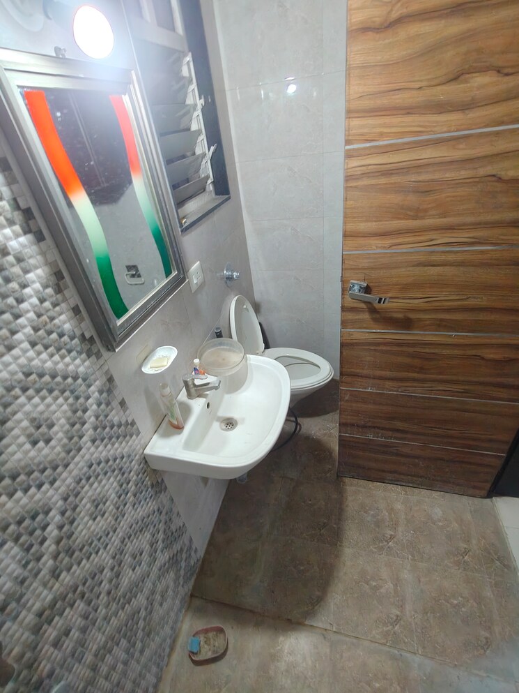 Bathroom, venkatesh-bliss 2 Bedroom 1000 Sq.Ft. Apartment In Undri Pune 9436571