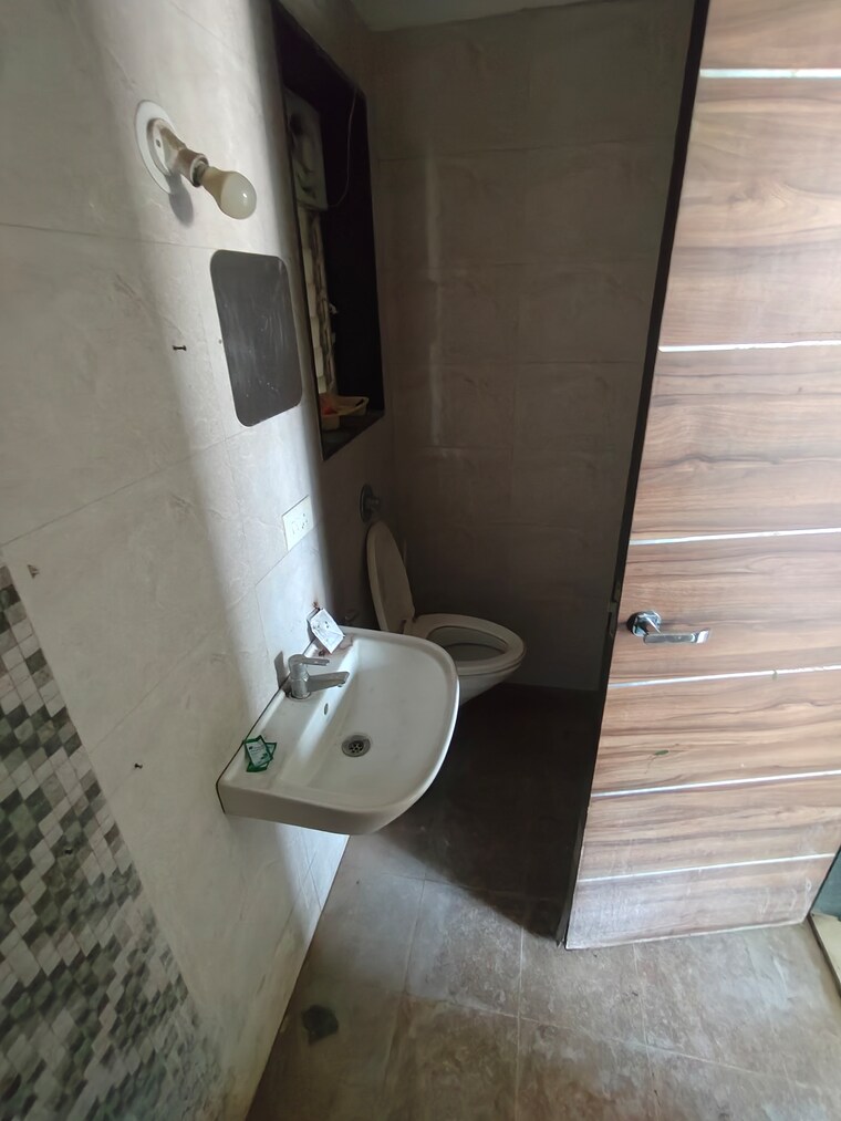 Bathroom, venkatesh-bliss 2.5 Bedroom 1420 Sq.Ft. Apartment In Undri Pune 9436579