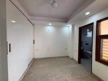 Room in 3 BHK Builder Floor at Disha CGHS, Sector 48 – for Sale