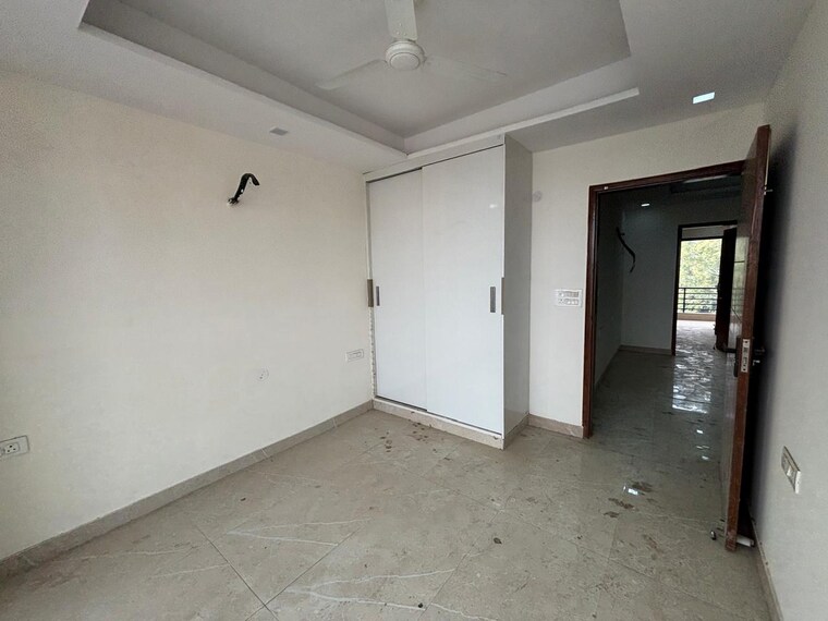 Room, disha-cghs 3 Bedroom 204 Sq.Yd. Builder Floor In Sector 48 Faridabad 9436620