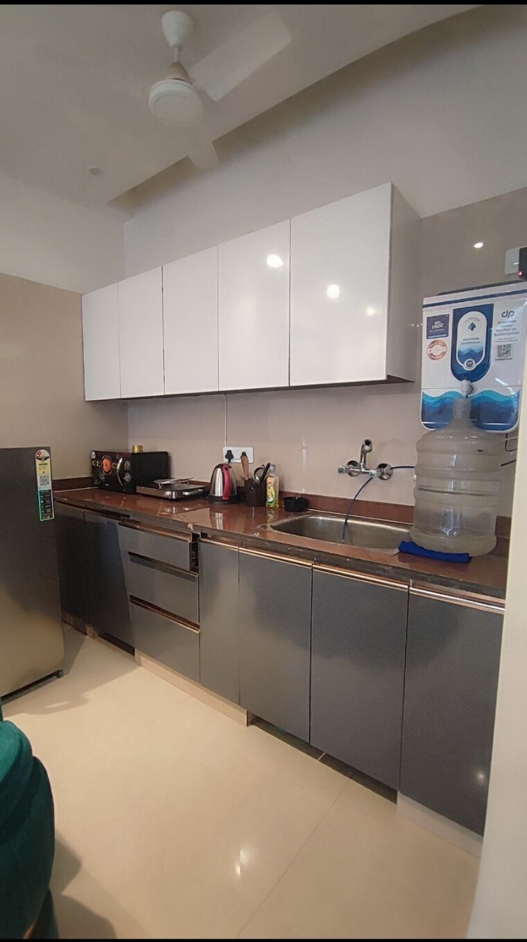 Kitchen, chattarpur 1.5 Bedroom 500 Sq.Ft. Builder Floor In Chattarpur Delhi 9436629