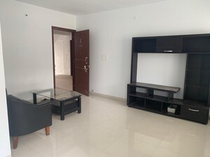 Room in 2.5 BHK Apartment at Try Kanchan Eleena, Wakad – for Rent