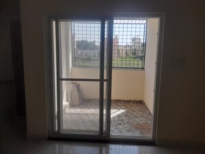 Room in 3 BHK Apartment at Nri Layout – for Rent