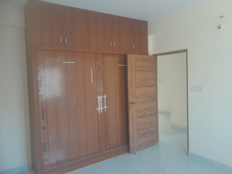 Room, nri layout 3 Bedroom 1600 Sq.Ft. Apartment In Nri Layout Bangalore 9436608
