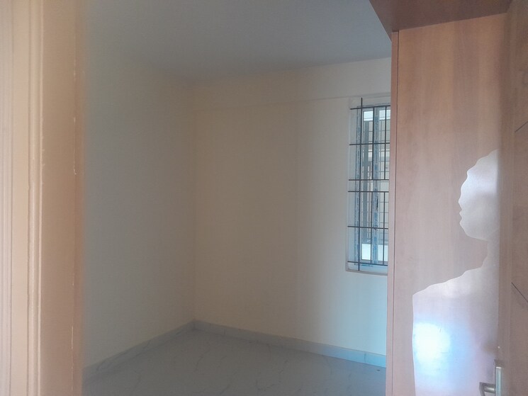 Room, nri layout 3 Bedroom 1600 Sq.Ft. Apartment In Nri Layout Bangalore 9436608