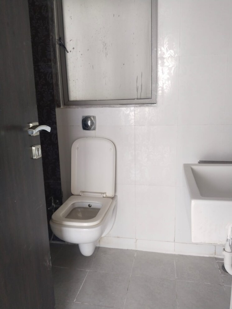 Bathroom, adhiraj-gardens 2 Bedroom 1130 Sq.Ft. Apartment In Kharghar Navi Mumbai 9436606