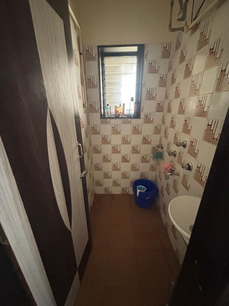 Bathroom, vishal-nagar-chs-malad 1 Bedroom 500 Sq.Ft. Apartment In Malad West Mumbai 9436705