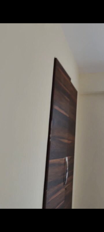 Furnished Amenities in 2.5 BHK Apartment at Gardenia Glory, Sector 46 – for Rent