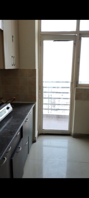 Balcony in 2.5 BHK Apartment at Gardenia Glory, Sector 46 – for Rent