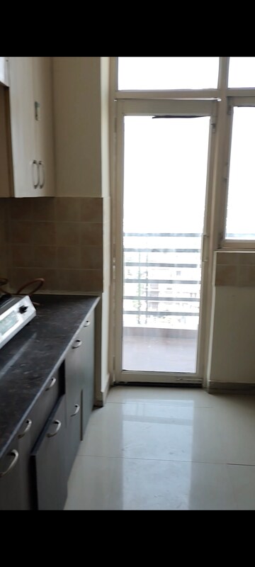 Balcony in 2.5 BHK Apartment at Gardenia Glory, Sector 46 – for Rent
