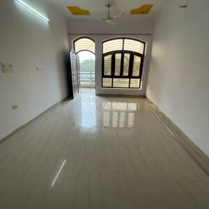 Balcony in 6 BHK Independent House at Sector 21b – for Rent