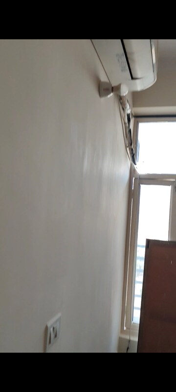 Building Lobby in 2.5 BHK Apartment at Gardenia Glory, Sector 46 – for Rent