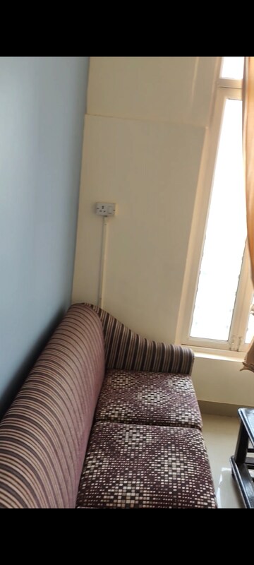 Staircase in 2.5 BHK Apartment at Gardenia Glory, Sector 46 – for Rent