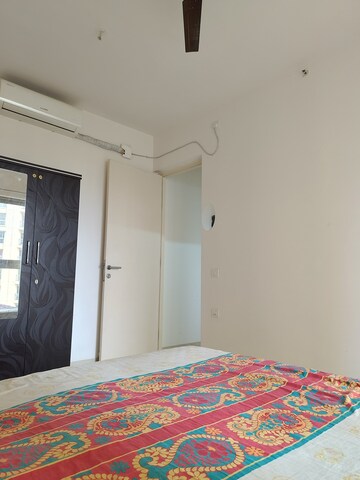 Bedroom in 1 BHK Apartment at Hiranandani Fortune City, New Panvel – for Rent