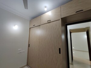 Room in 2 BHK Apartment at K Raheja Raheja Residency, Malad East – for Rent