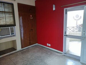 Room in 3 BHK Apartment at Oriental Apartments, Sector 62 – for Sale